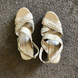 Cream wedges